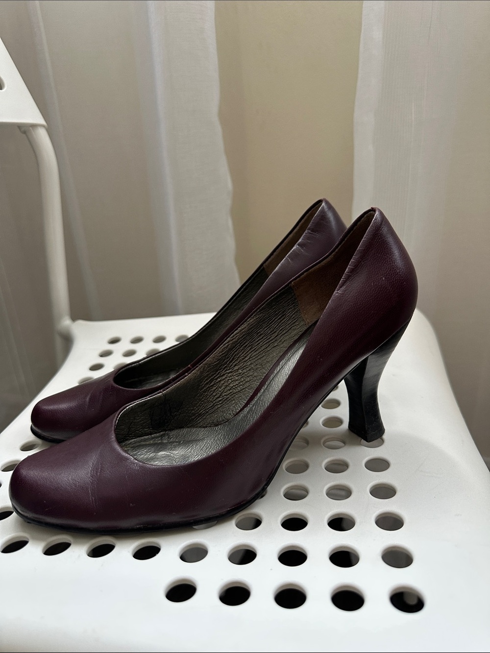 First Women's Round-Toe Burgundy High Heels